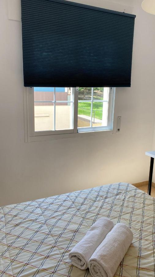 Habitacion Grande Con Bano Privado En Coin A 30Km De La Playa Екстериор снимка